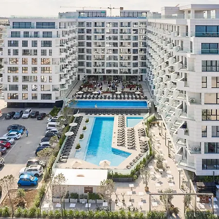 Soleil Anne In Infinity - Parking * Mamaia